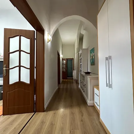 Lägenhet Kelly's Cozy Hideaway - Tirana