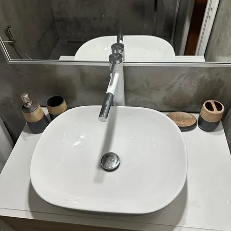 Kelly's Cozy Hideaway - Apartment *