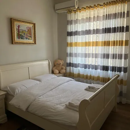 Kelly's Cozy Hideaway - Τίρανα