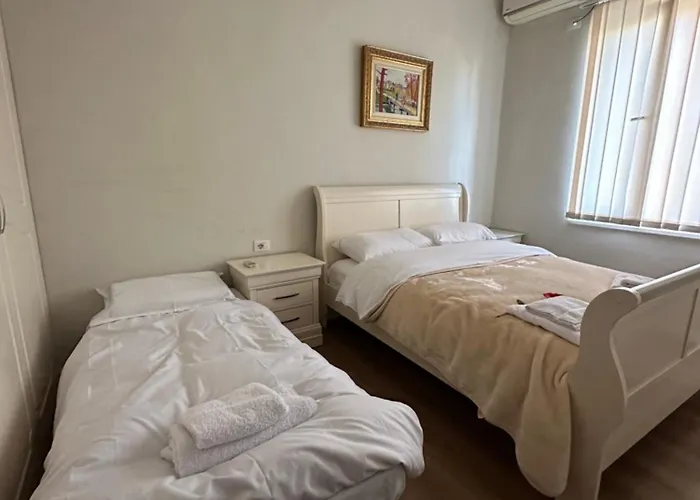 Kelly's Cozy Hideaway - Lejlighed Tirana
